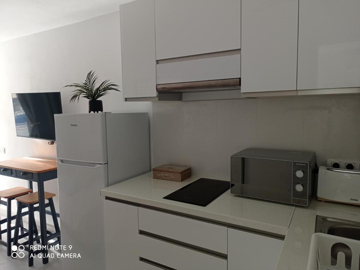 Isabel Del Mar Apartment San Bartolomé Екстериор снимка