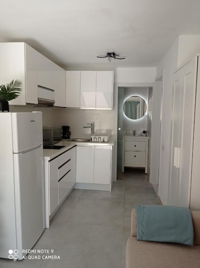 Isabel Del Mar Apartment San Bartolomé Екстериор снимка