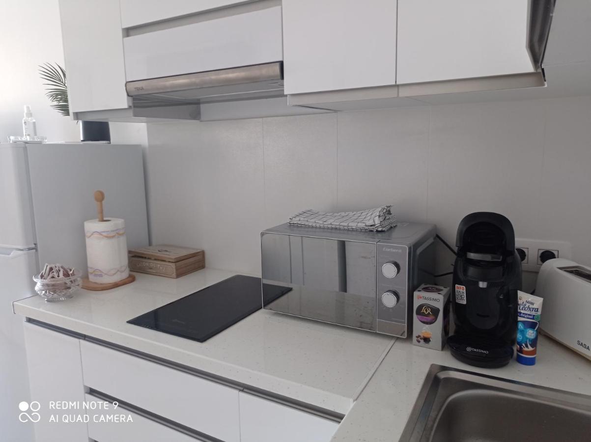 Isabel Del Mar Apartment San Bartolomé Екстериор снимка